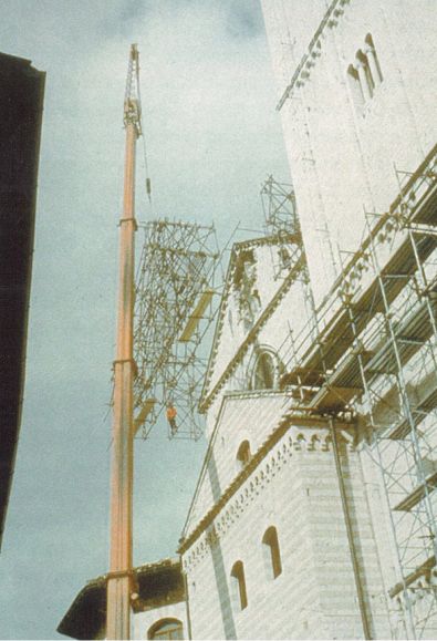 s_francesco_montaggio_capriata